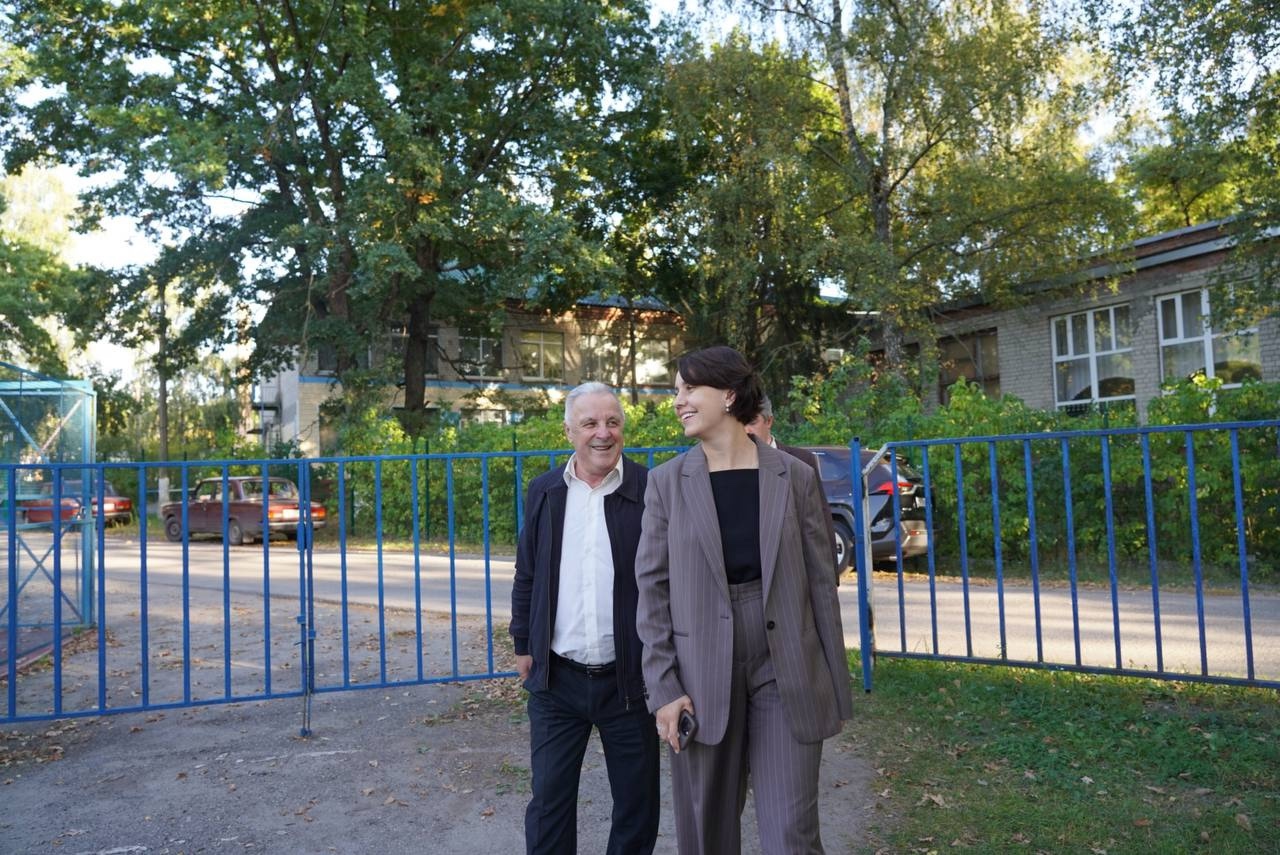 Врио министра образования и науки Курской области посетила Клюквинскую санаторную школу-интернат в Курском районе..