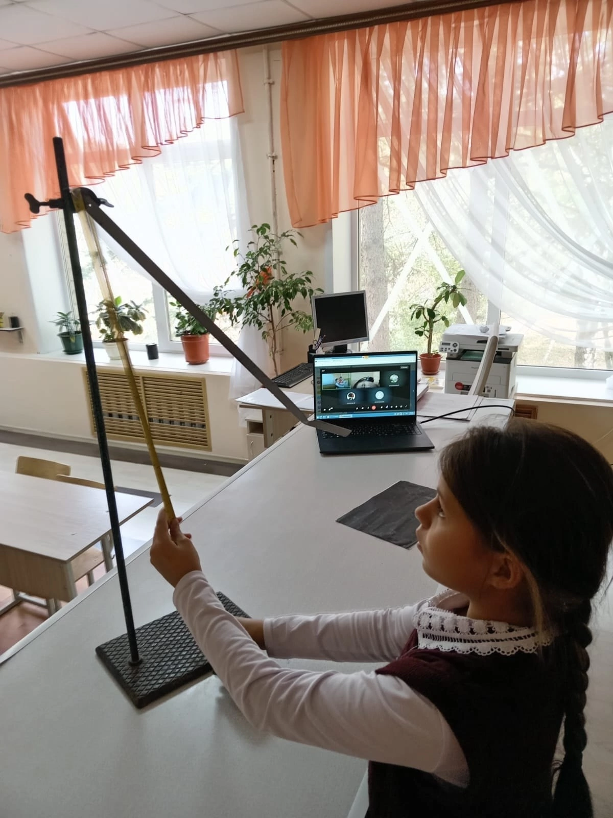 Урок по физике.