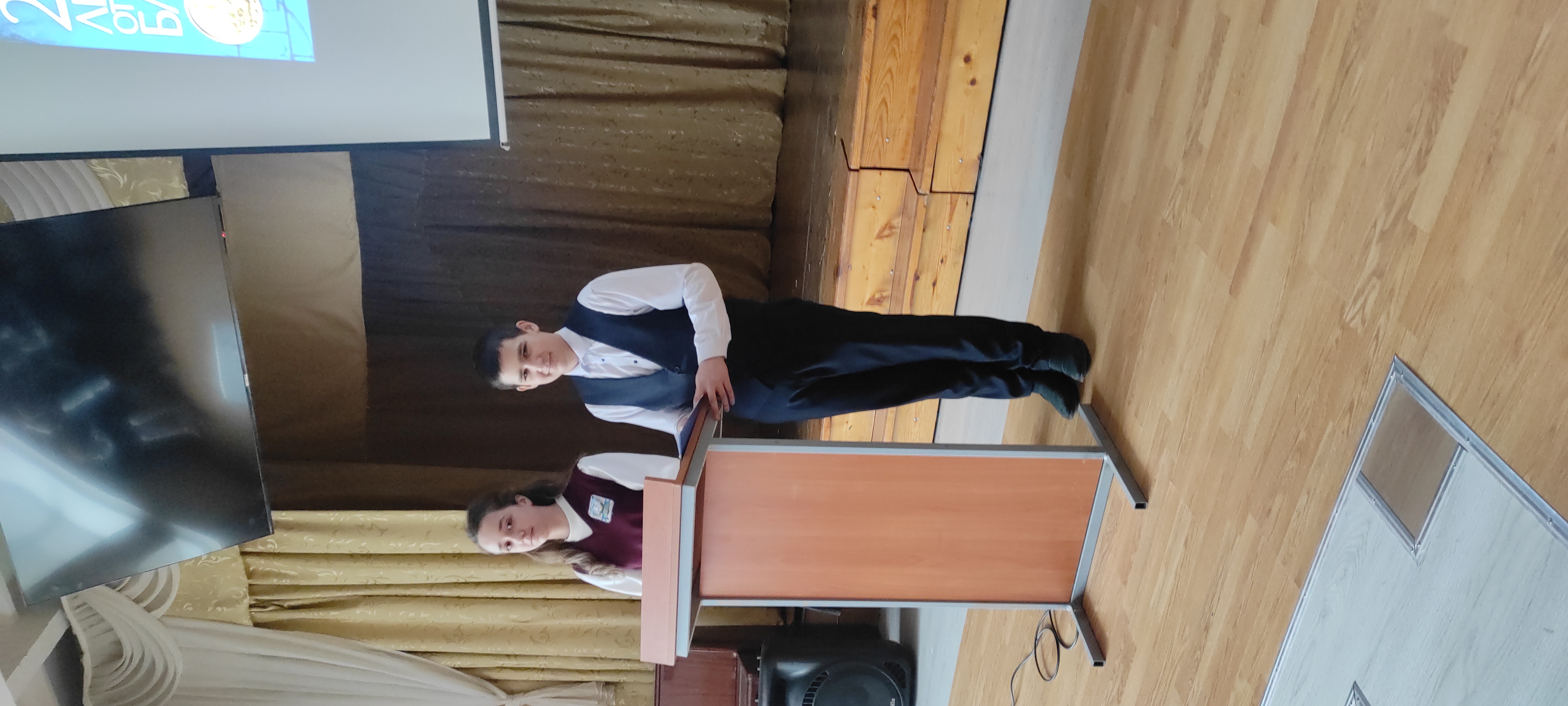 День полного освобождения советскими войсками города Ленинграда от блокады его немецко-фашистскими войсками.