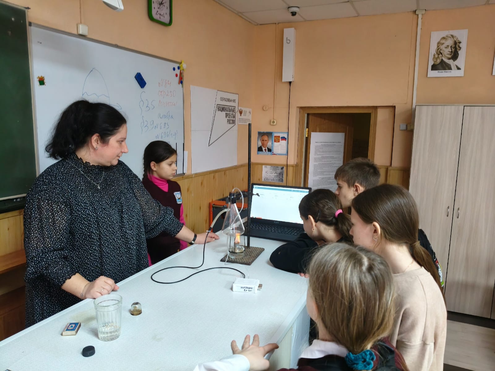 Урок &amp;quot;Зависимость давления газа от температуры&amp;quot;.