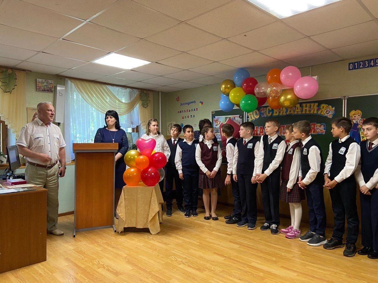 Выпускной для обучающихся 4 классов.