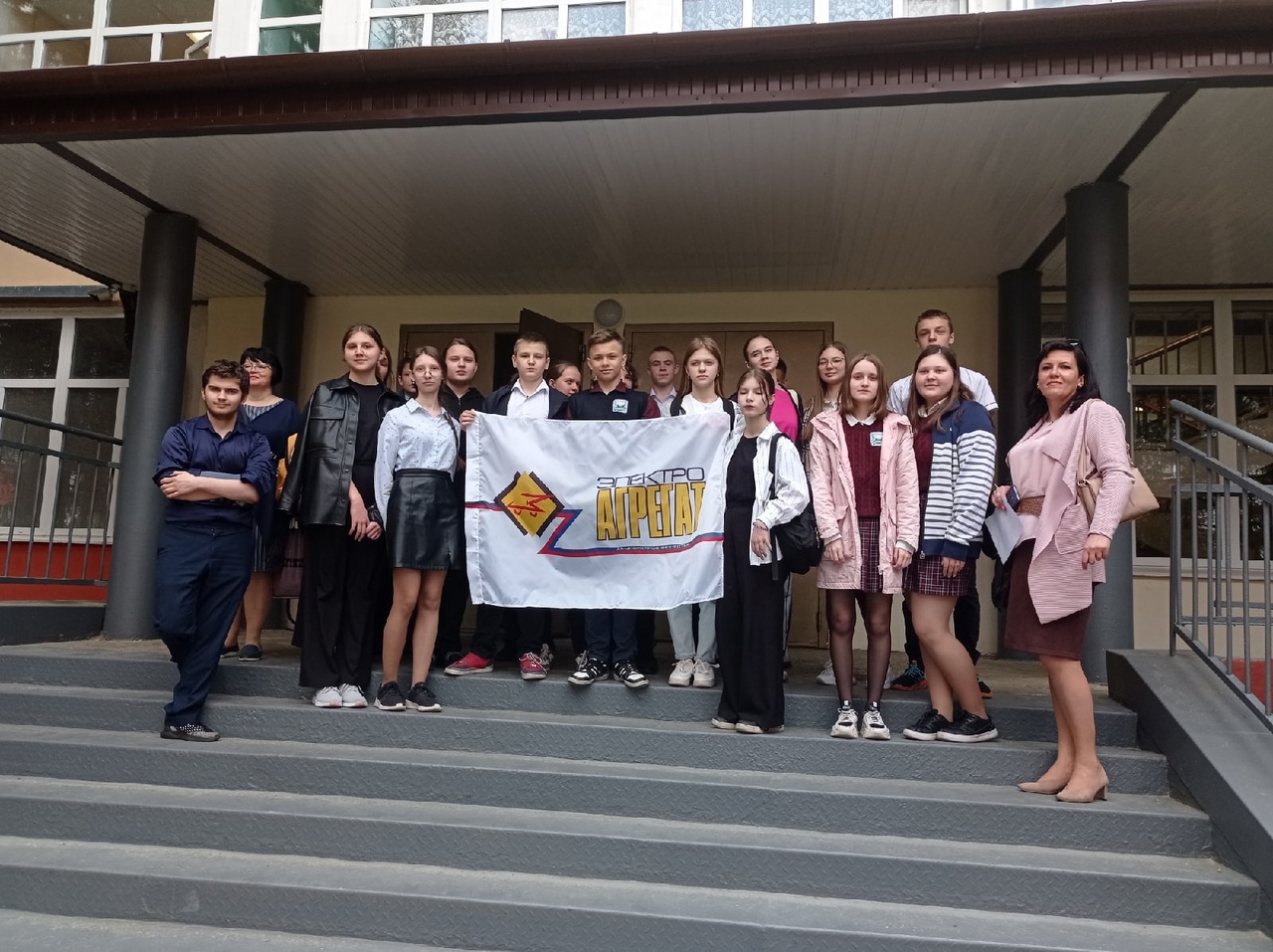 Обучающиеся 8-х,10-х классов посетили завод АО &amp;quot;Электроагрегат&amp;quot;.